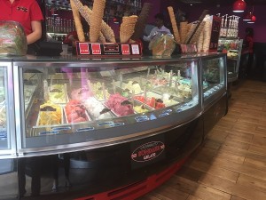 Sundaes Gelato - Counter 1