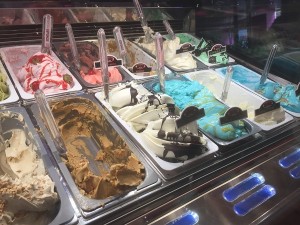 Sundaes Gelato - Counter 2