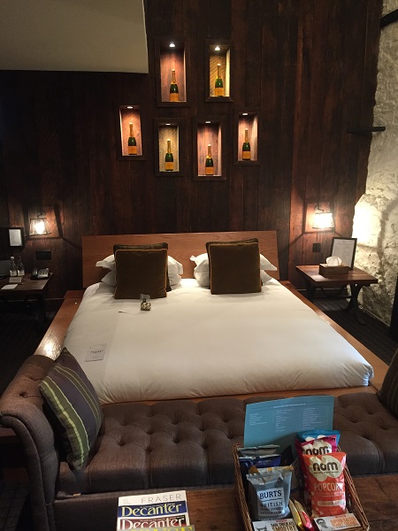 hotel-du-vin-bristol-afternoon-tea-bedroom-1