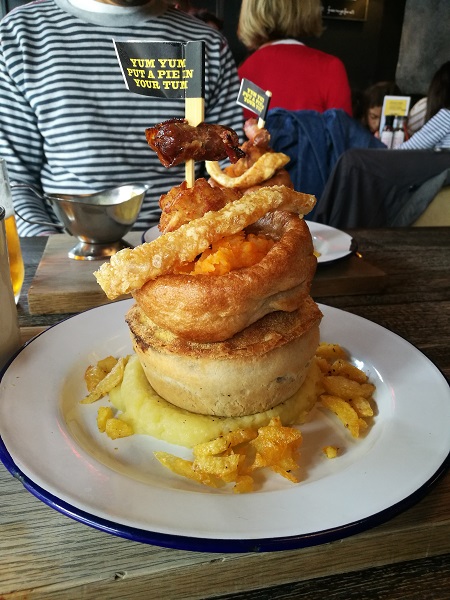 Pieminister Sunday Best - pie