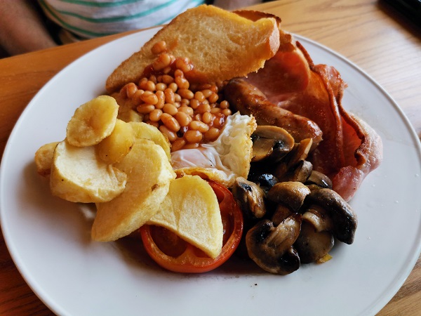 Udder Barn Cafe at Farrington's Farm Shop - Farmhouse Breakfast