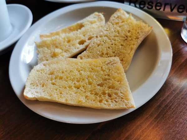 Mezzaluna West Street - Garlic Bread