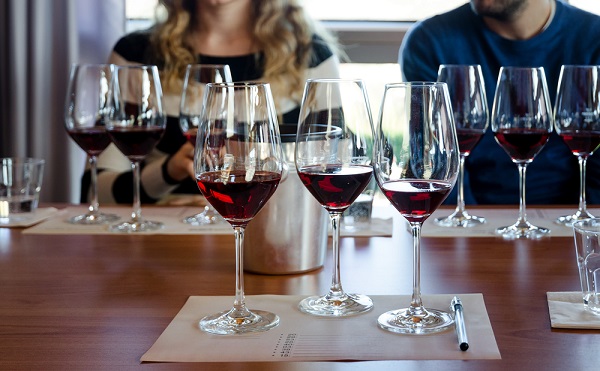 Wine Tasting Tips For Newbies Traveling To The UK