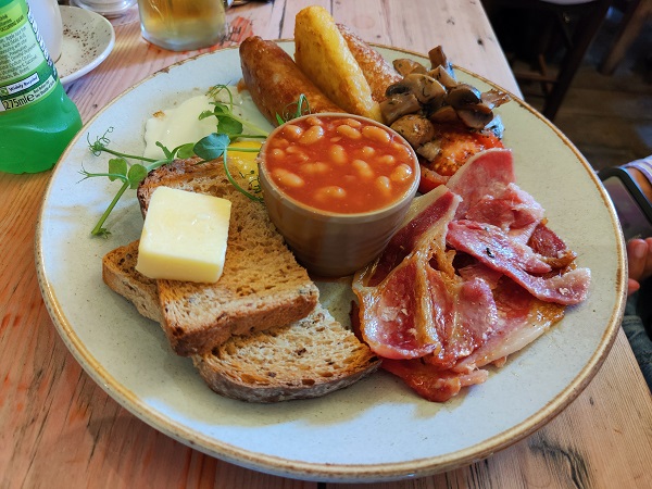 Grounded Keynsham - Full Breakfast