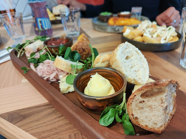The Maple, Cleeve - Ploughman's