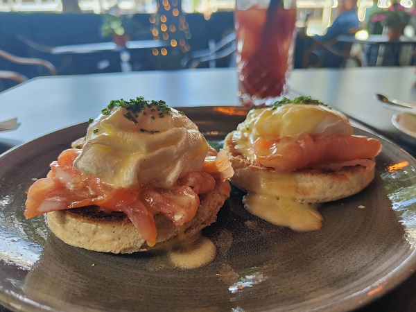 Shore Cafe Bar, Bristol Hotel - Eggs Royale