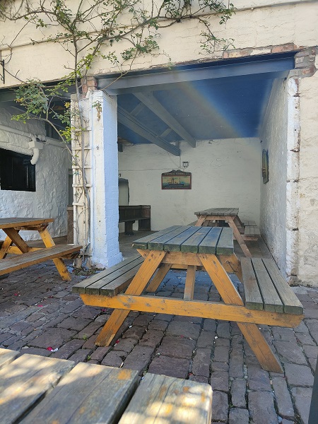 The Angel Inn, Long Ashton - Covered Outdoor Seating