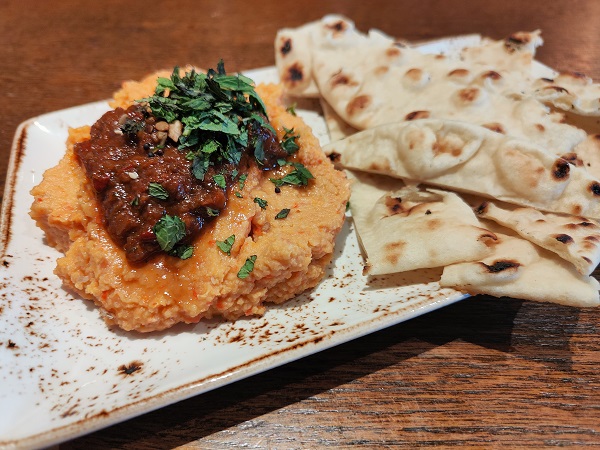 Bishops Tavern, Cheltenham Road - Red Pepper Hummus and Flatbread