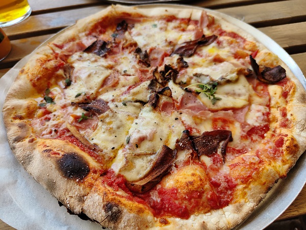 The Port Bar, Portishead - Forest Queen pizza