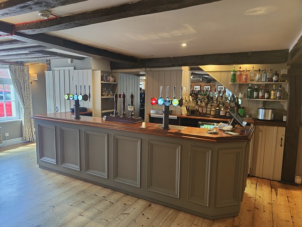 White Horse, Boughton-under-Blean, Kent - Bar