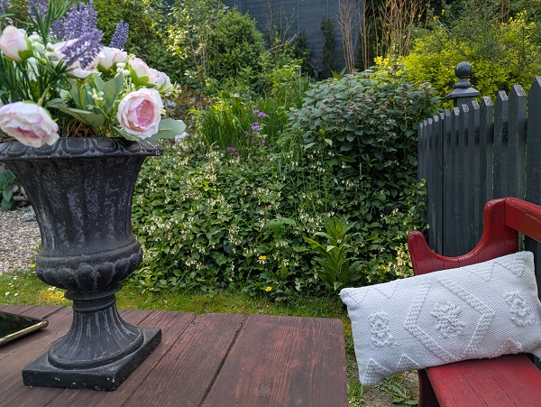 Brew & Bloom, Santon Downham - Bench and Cushion