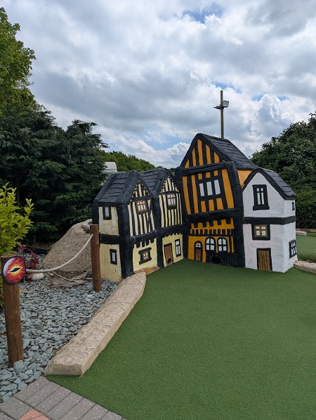 Suffolk Adventure Golf - Crooked House