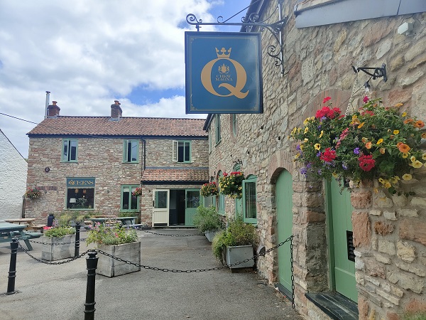 The Queens, Chew Magna - Exterior