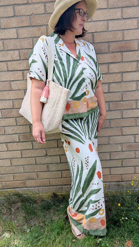 Very.co.uk UK summer staycation - daytime co ord set styling