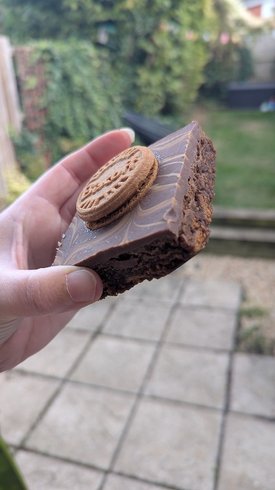 Larett Bakehouse, Bury St Edmunds - Biscoff Slice 1